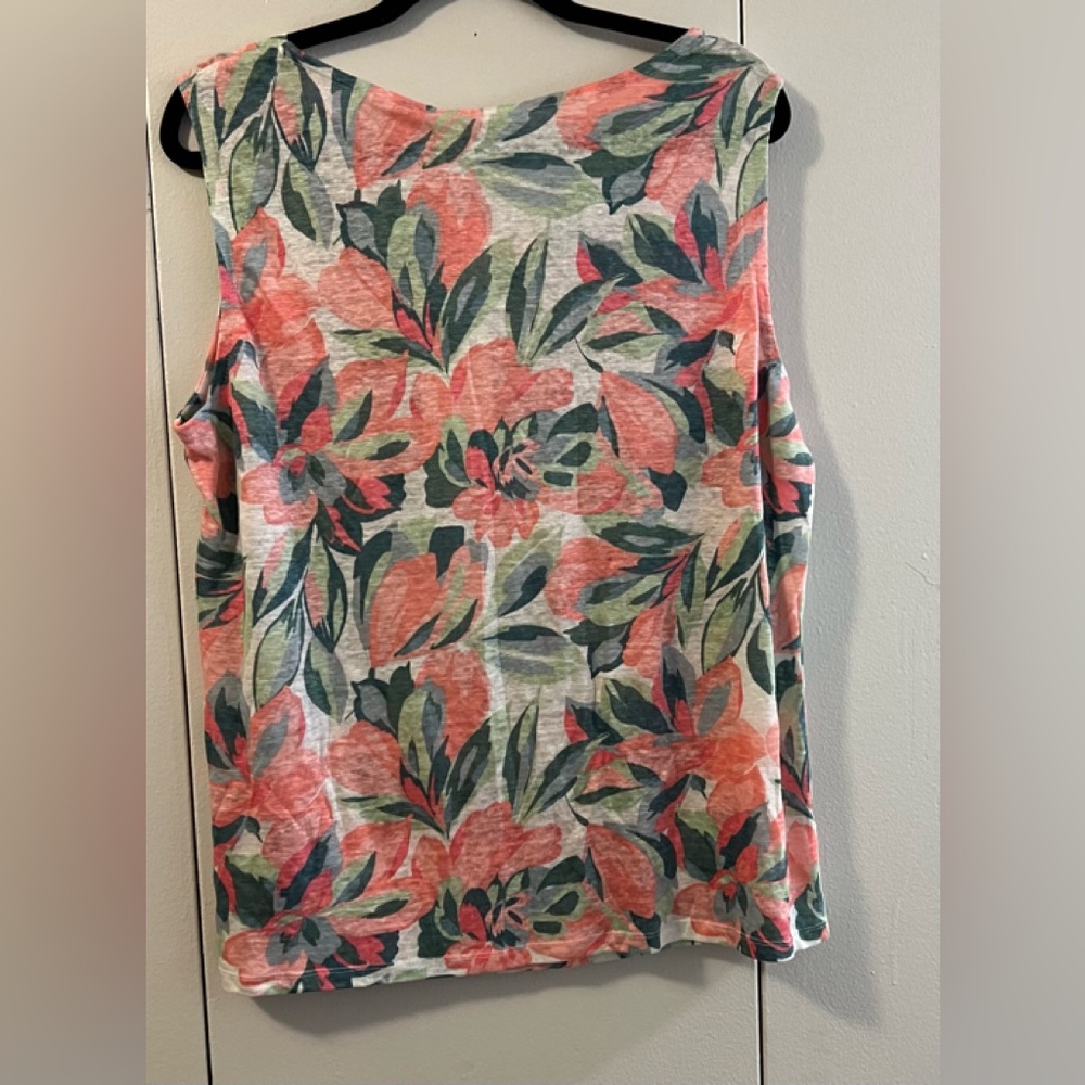 Floral Sleeveless Top - Multicolor NWT - Picture 2 of 2